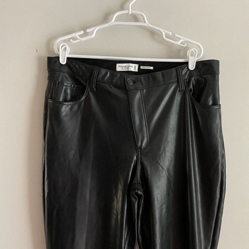Abercrombie & Fitch 34/18L Vegan Leather Curve Love High Rise 90s Straight Pant - Picture 4 of 10